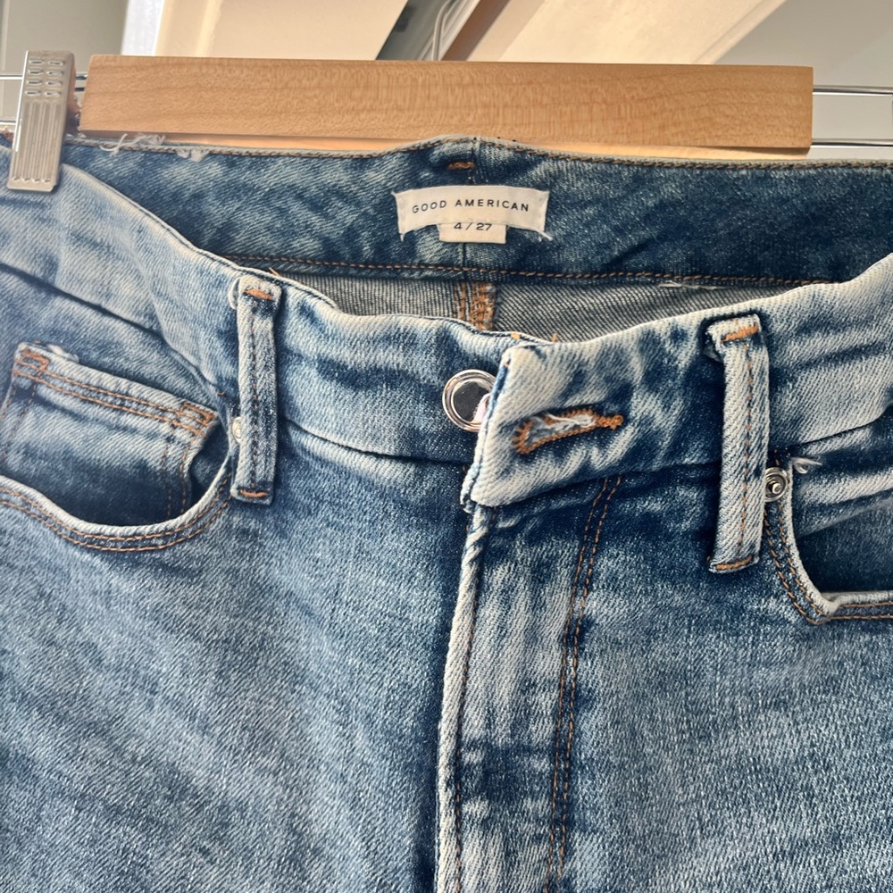 Good American Light Blue Denim Jeans